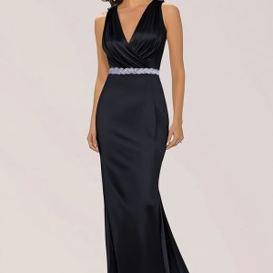 V Neck Sheath Black Mother of the Bride Dress with Rhinestone Belt