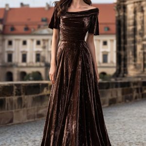 Velvet Brown A-Line Bateau Neck Maxi Holiday Dress